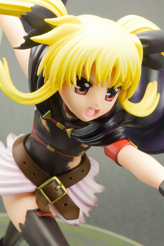 Fate Testarossa -Mahou Shoujo Lyrical Nanoha The Movie 1st- (Kotobukiya) Testarossa5