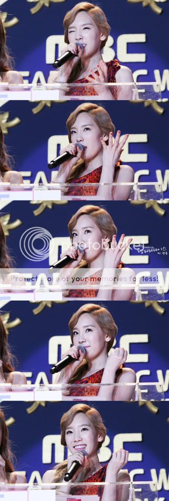 [PIC][05.04.12] LINK DOWN Hình ảnh + videos Taeyeon và Tiffany sang Thái làm MC show Korean Music Wave - Page 2 120407-032