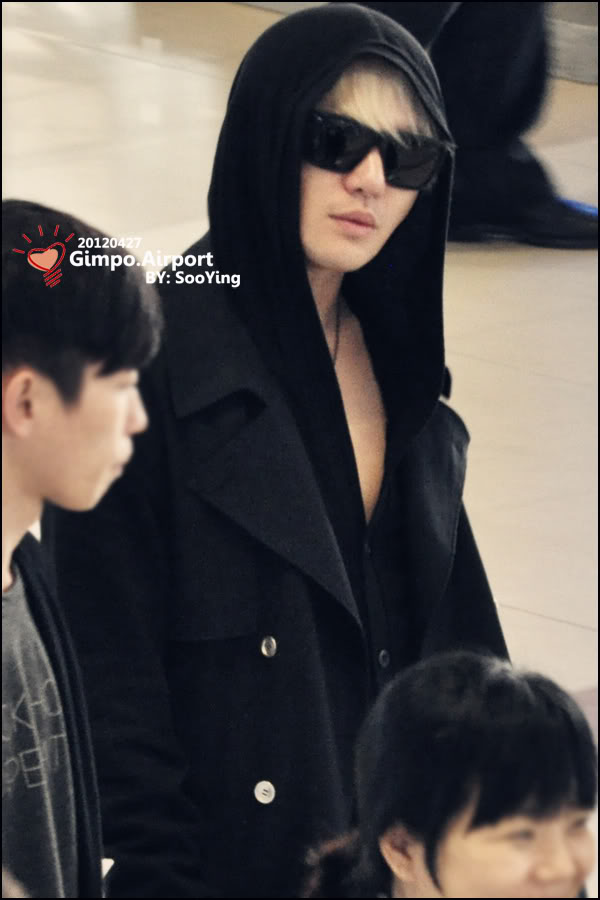 [Pics] 270412 Junsu @Gimpo Airport [PART.1] 568231197