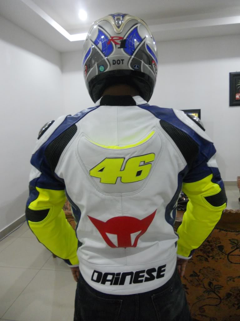 NEW DAINESE Racing Suit  DSCN0437