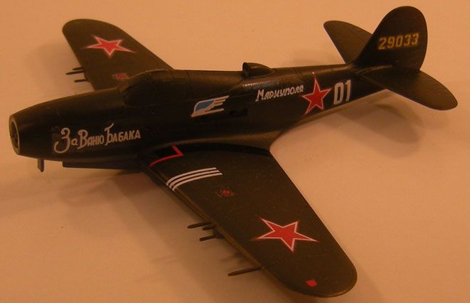 HobbyBoss P-39... hur svårt kan det bli? DSCN4192_zps53e90e06