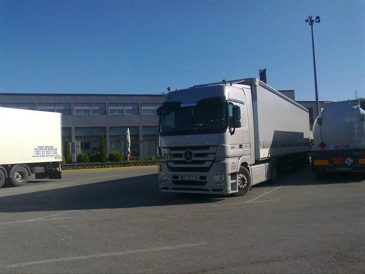 Actros Mp3 - Page 3 250893_2103893679616_1170619_n