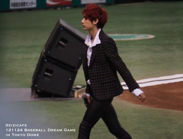 [PICS][24.11.12] BEAST @  Baseball Game at Tokyo Dome Tumblr_me1jd8repm1rq0dcro2_1280