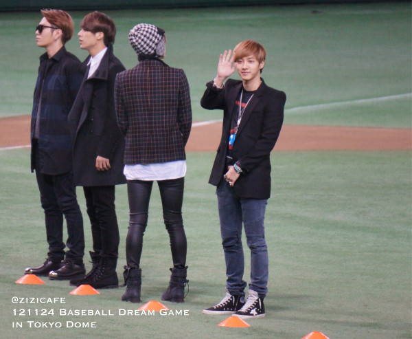 [PICS][24.11.12] BEAST @  Baseball Game at Tokyo Dome Tumblr_me1je3hVcj1rq0dcro2_1280