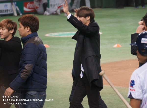 [PICS][24.11.12] BEAST @  Baseball Game at Tokyo Dome Tumblr_me1jfn0jPR1rq0dcro1_1280