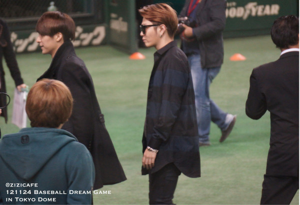 [PICS][24.11.12] BEAST @  Baseball Game at Tokyo Dome Tumblr_me1jfn0jPR1rq0dcro2_1280