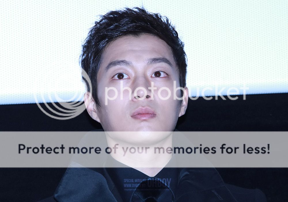 [PICS][19.12.12] Doojoon @ Stage greeting ‘Return of the family’ Tumblr_mfm67fXBE11qhteglo2_1280_zps97b84250