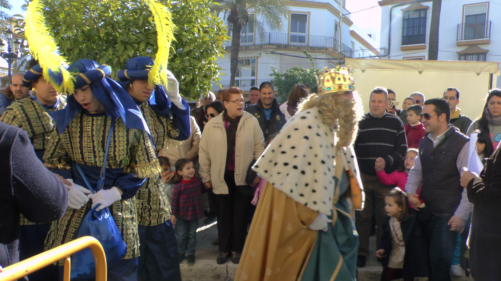 Cabalgata de los Reyes Magos de Arahal 2013 S1230012_zpsd2b8e29f