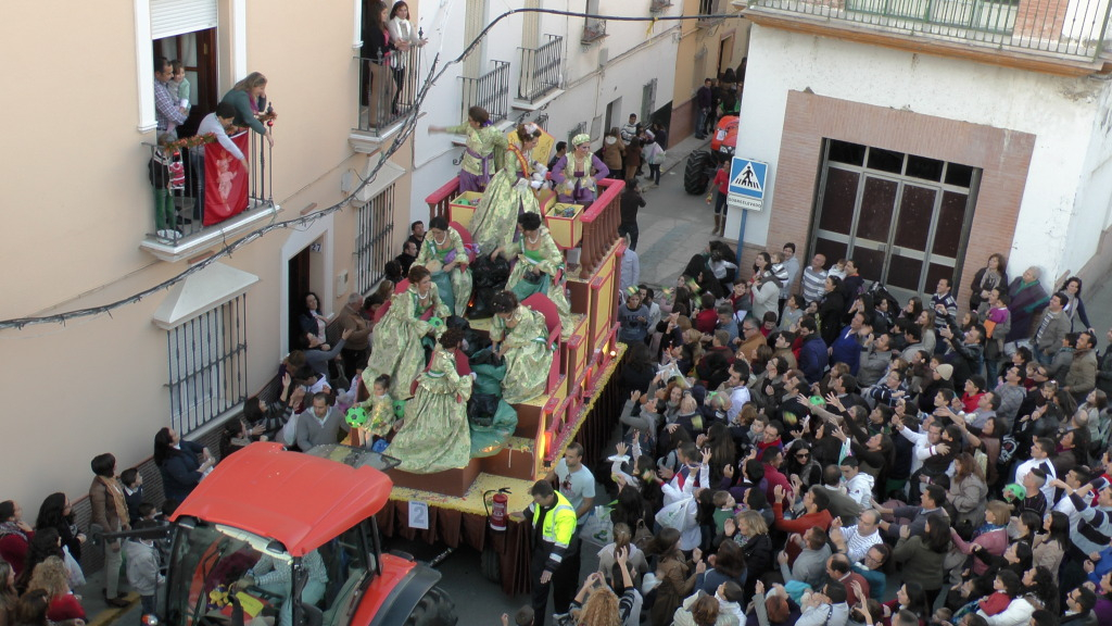 Cabalgata de los Reyes Magos de Arahal 2013 S1230142_zpsb19b180c