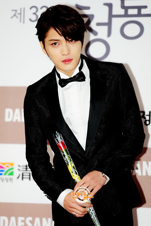 [30.11.12][Pics] Jaejoong - At 33rd Blue Dragon Film Awards 121130rickcj28
