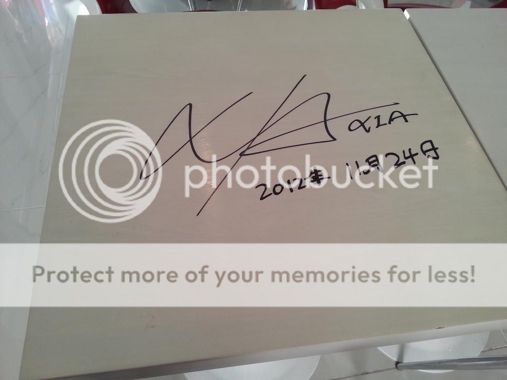 [24.11.12][Pics] Junsu - Autograph at Café ON in Japan Co1