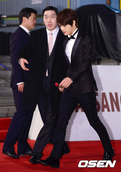 [30.11.12][Pics] Jaejoong - At 33rd Blue Dragon Film Awards Spxfdt