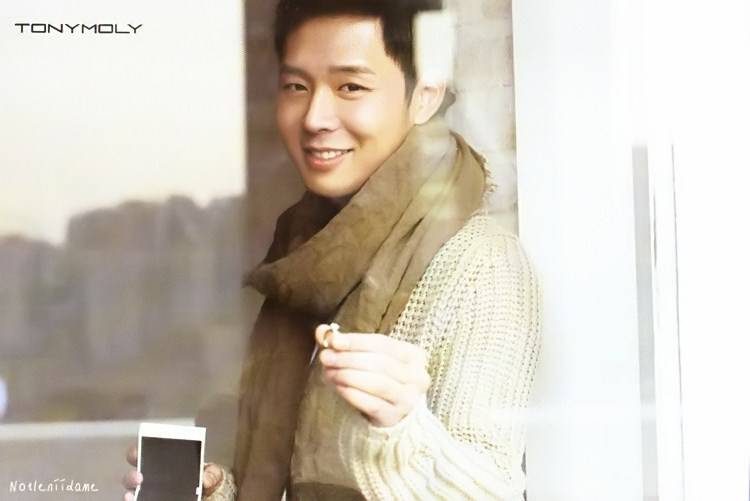 [01.12.12][Pics] Yoochun - TonyMoly 2013 Calendar Yc91