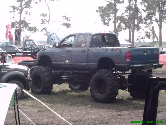 some pics from 08 okee mudfest 6cb47e27