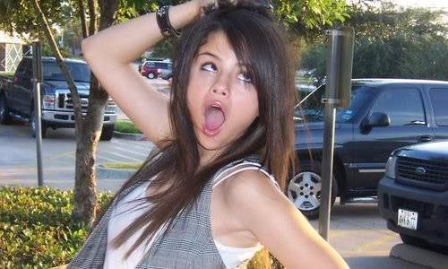 موضوع خاص لمعجبات سيلينا فقط لمعجباتها(ادخلو) Selena_gomez_1194982890