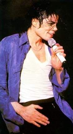 tour - Dangerous World Tour Onstage- The Way You Make Me Feel 007-5-1