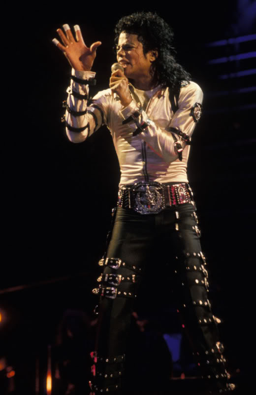 tour - Bad World Tour Onstage- Various - Page 2 252
