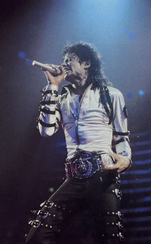 tour - Bad World Tour Onstage- Various - Page 2 259