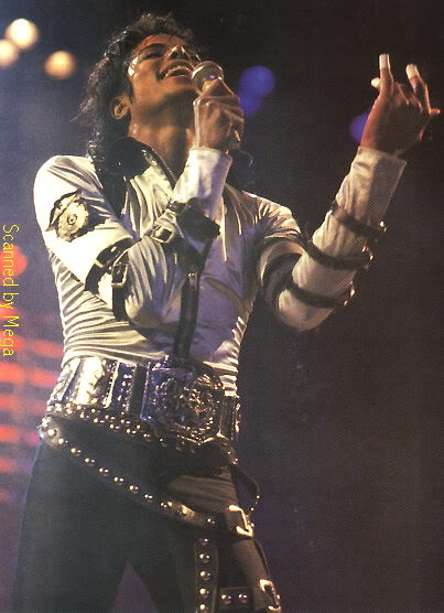 tour - Bad World Tour Onstage- Various - Page 2 312