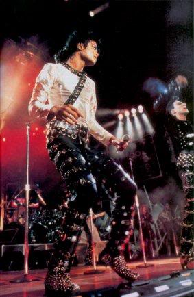 tour - Bad World Tour Onstage- Various - Page 2 406