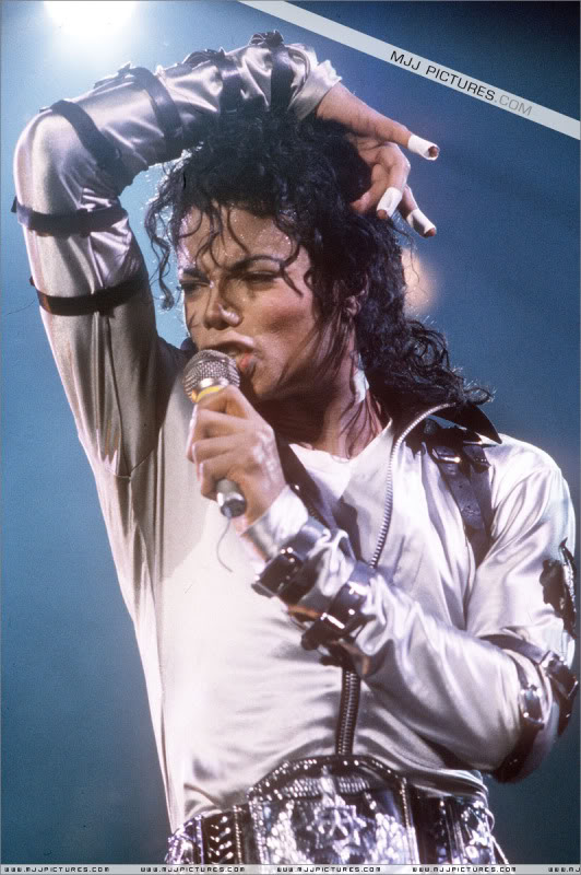 tour - Bad World Tour Onstage- Various - Page 2 419
