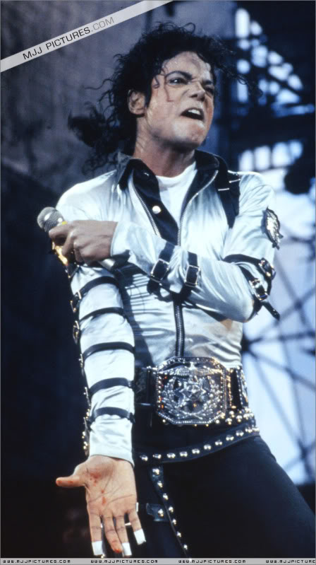 tour - Bad World Tour Onstage- Various - Page 2 446