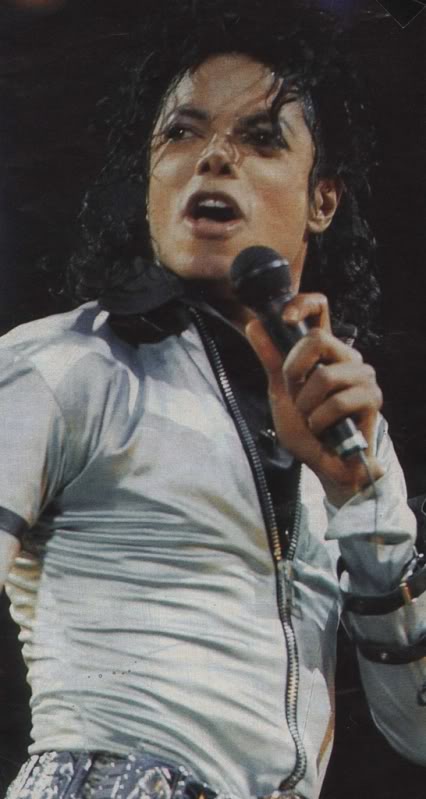 tour - Bad World Tour Onstage- Various - Page 2 461