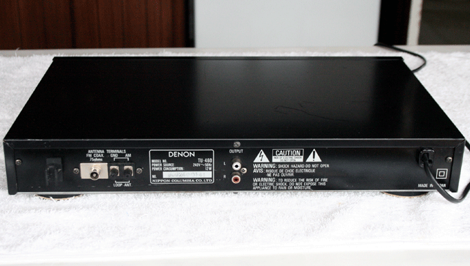 FS: Denon TU-460 AM/FM Stereo Tuner SGD $150.00 Denon_TU-460_bk_680x385_pixels_zps6d8bd4d2