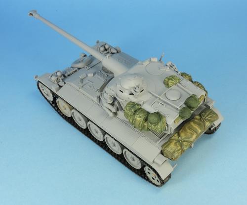 Nouveautés KMT (Kits Maquettes Tank): KMT%20Ref%20KMT35032K%20paquetages%20AMX%2013%20Suez%20amp%20Algerie%2003_zpsdzolkxmm