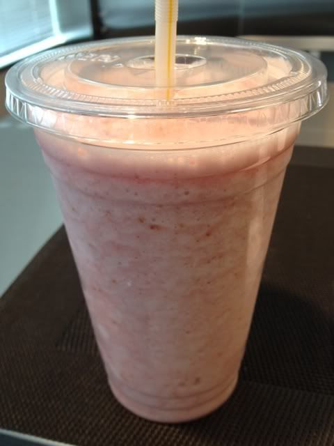 Protein - 2012-04-08 (HARUNA) Harustrawberryproteinshakeblog