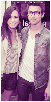 Demi Lovato e Joe Jonas 20100525161345_152218_large_demi-lovato-e-joe-jonascopy