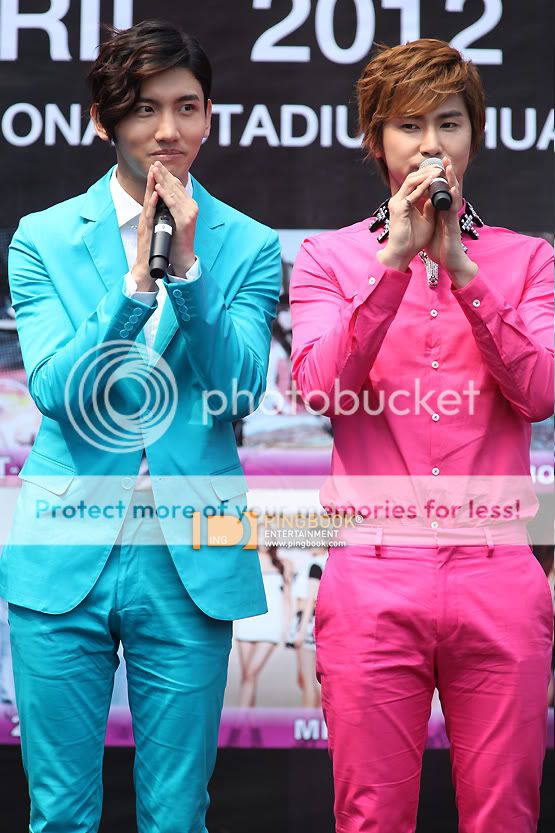 FOTOS "MBC Korean Music Wave" en Bangkok - Conferencia de Prensa (06/04/2012) parte 4 0844