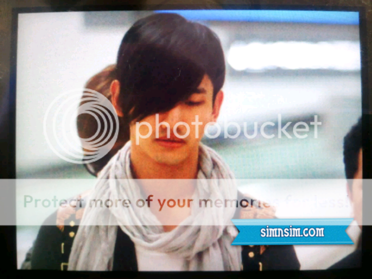 FOTOS "Aeropuerto Gimpo" - TVXQ (05/04/2012) 1yhw