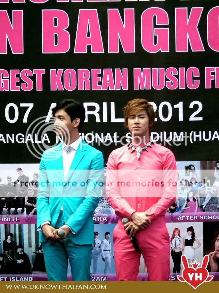 FOTOS "MBC Korean Music Wave" en Bangkok - Conferencia de Prensa (06/04/2012) parte 4 252