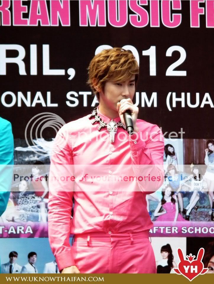 FOTOS "MBC Korean Music Wave" en Bangkok - Conferencia de Prensa (06/04/2012) parte 4 272