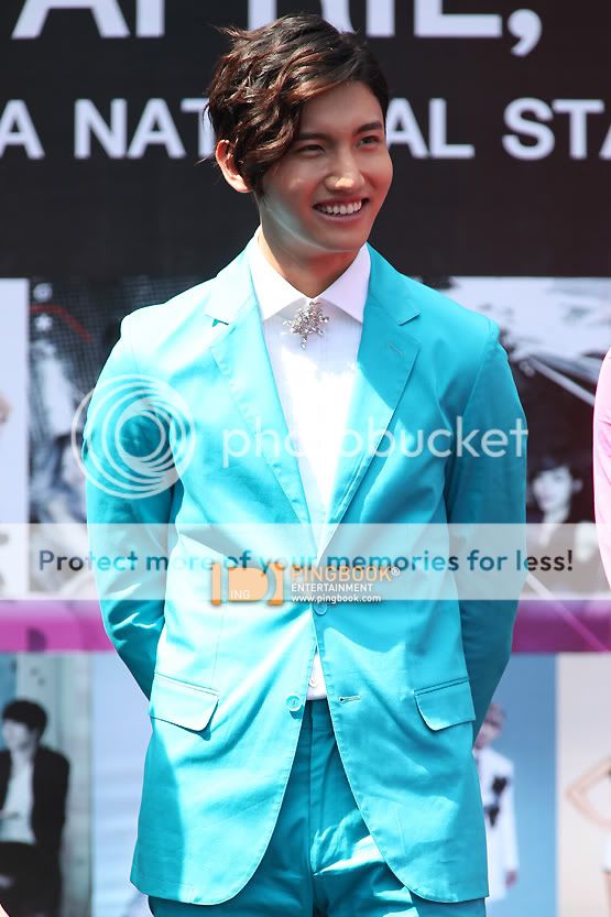 FOTOS "MBC Korean Music Wave" en Bangkok - Conferencia de Prensa (06/04/2012) parte 4 2753