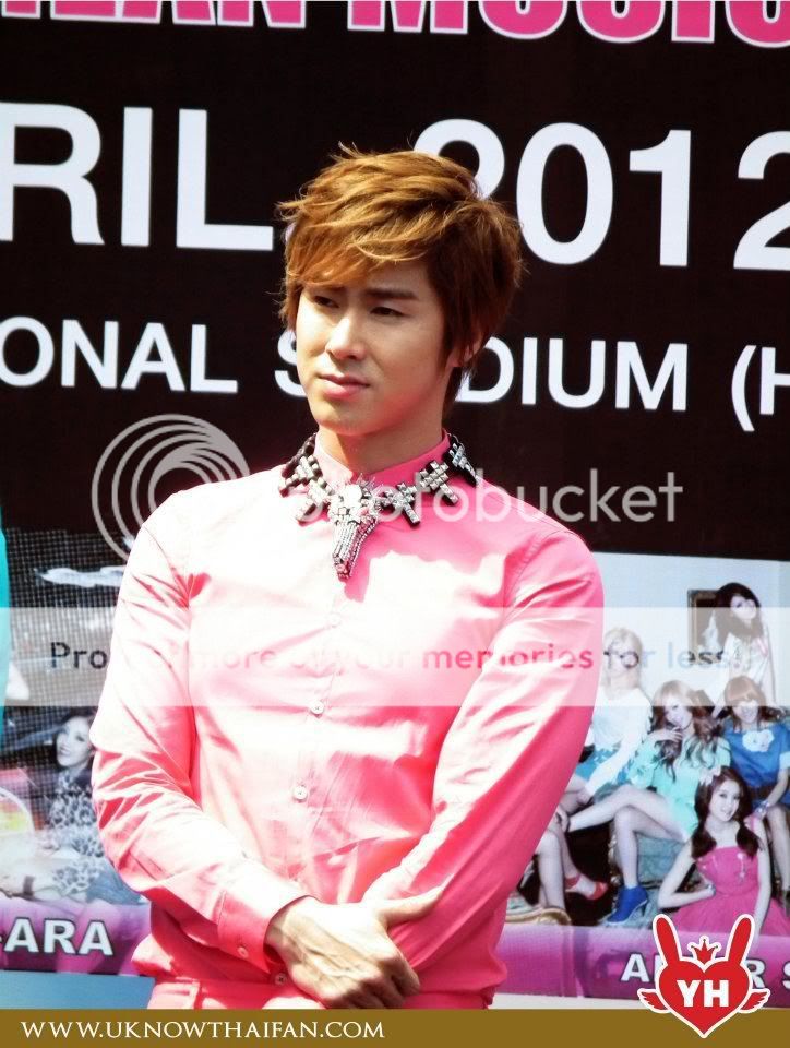 FOTOS "MBC Korean Music Wave" en Bangkok - Conferencia de Prensa (06/04/2012) parte 4 37