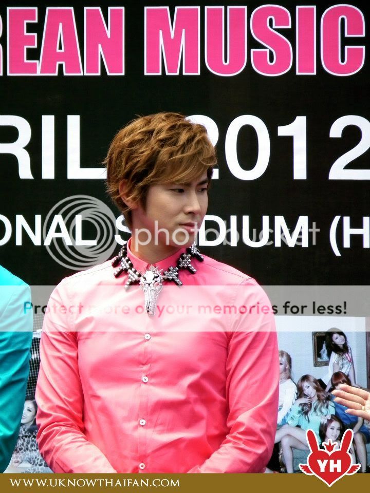 FOTOS "MBC Korean Music Wave" en Bangkok - Conferencia de Prensa (06/04/2012) parte 4 39