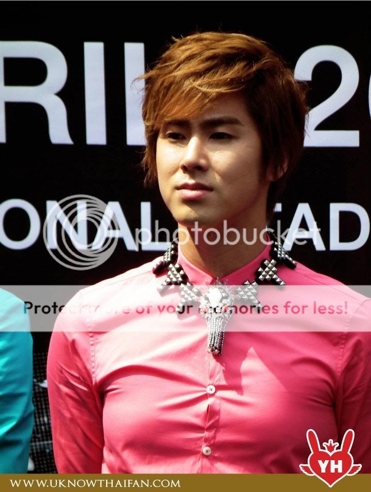 FOTOS "MBC Korean Music Wave" en Bangkok - Conferencia de Prensa (06/04/2012) parte 4 40