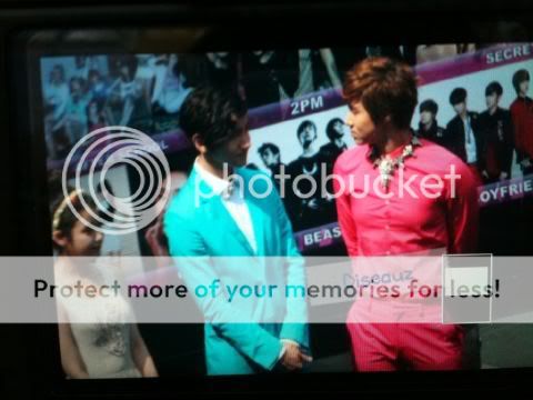 FOTOS "MBC Korean Music Wave" en Bangkok - Conferencia de Prensa (06/04/2012) parte 4 42166d224f4a20a455a22e6790529822730ed0d5