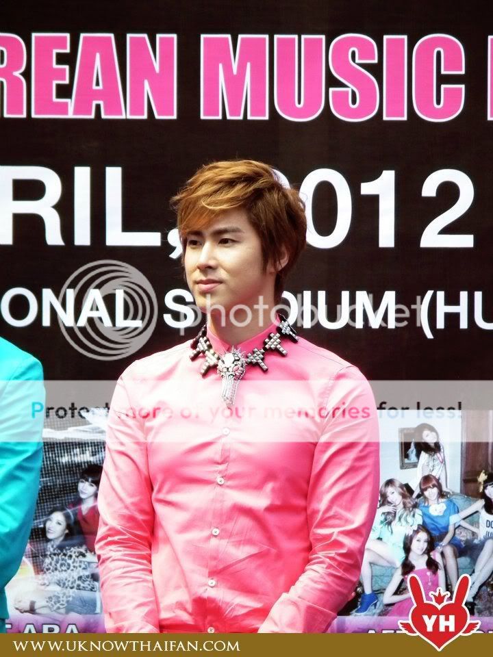 FOTOS "MBC Korean Music Wave" en Bangkok - Conferencia de Prensa (06/04/2012) parte 4 46