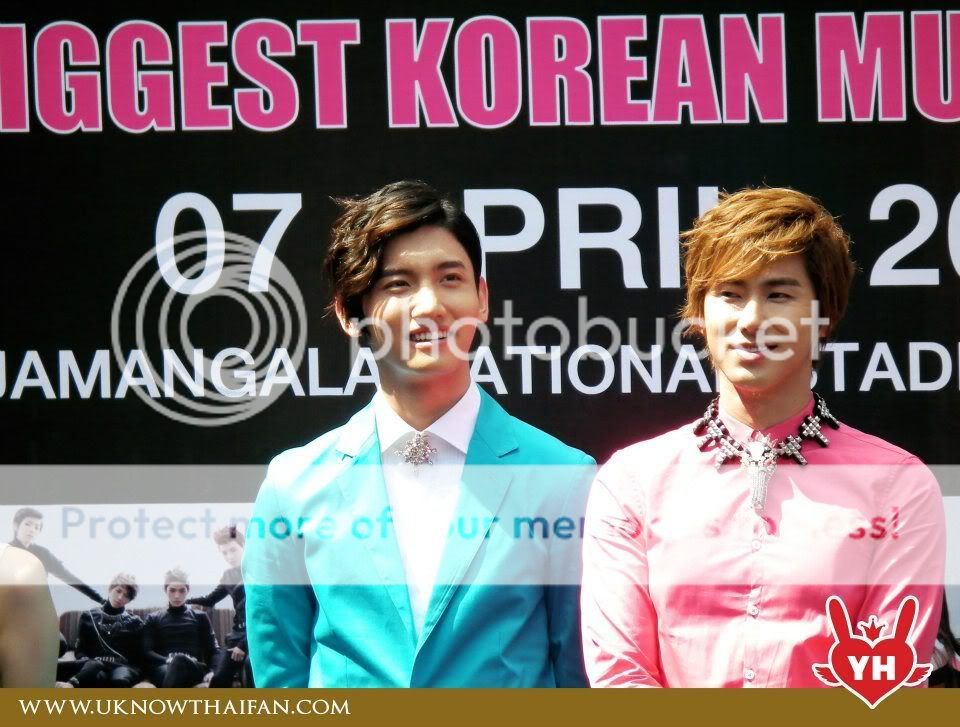 FOTOS "MBC Korean Music Wave" en Bangkok - Conferencia de Prensa (06/04/2012) parte 4 47