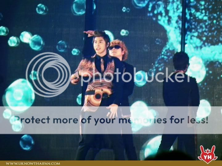 FOTOS "MBC Korean Music Wave" en Bangkok - TVXQ (07/04/2012) parte 3 552429_338894252836179_100450676680539_944827_866295158_n