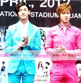 FOTOS "MBC Korean Music Wave" en Bangkok - Conferencia de Prensa (06/04/2012) parte 4 69799f43gw1drqaor6r34j