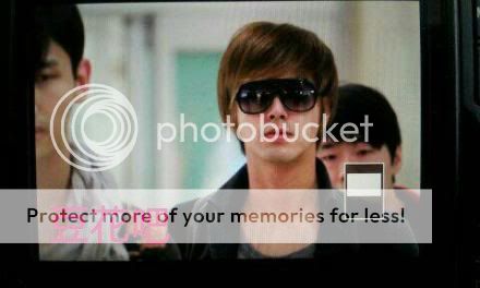 FOTOS "Aeropuerto Gimpo" - TVXQ (05/04/2012) 6cd97fefjw1droltxf6taj