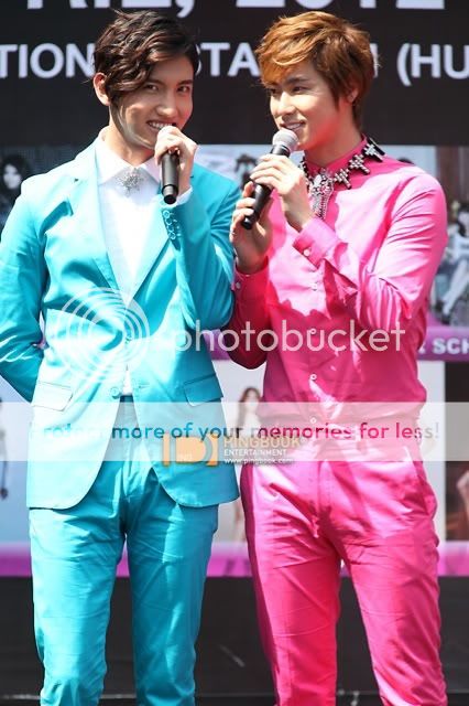 FOTOS "MBC Korean Music Wave" en Bangkok - Conferencia de Prensa (06/04/2012) parte 4 74bd66cagw1drq2v6ecmpj