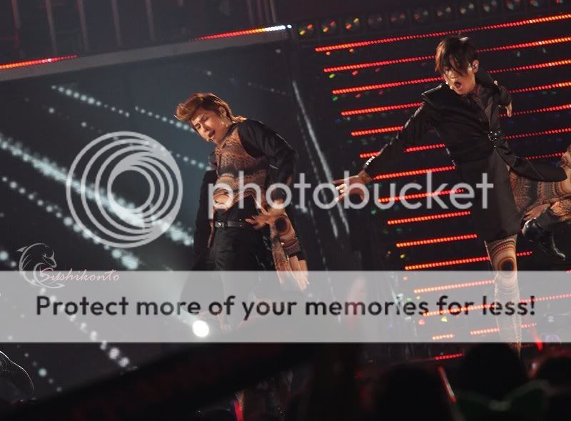 FOTOS "MBC Korean Music Wave" en Bangkok - TVXQ (07/04/2012) parte 2 843c67d1e71190efe61adf7fce1b9d16fcfa6046