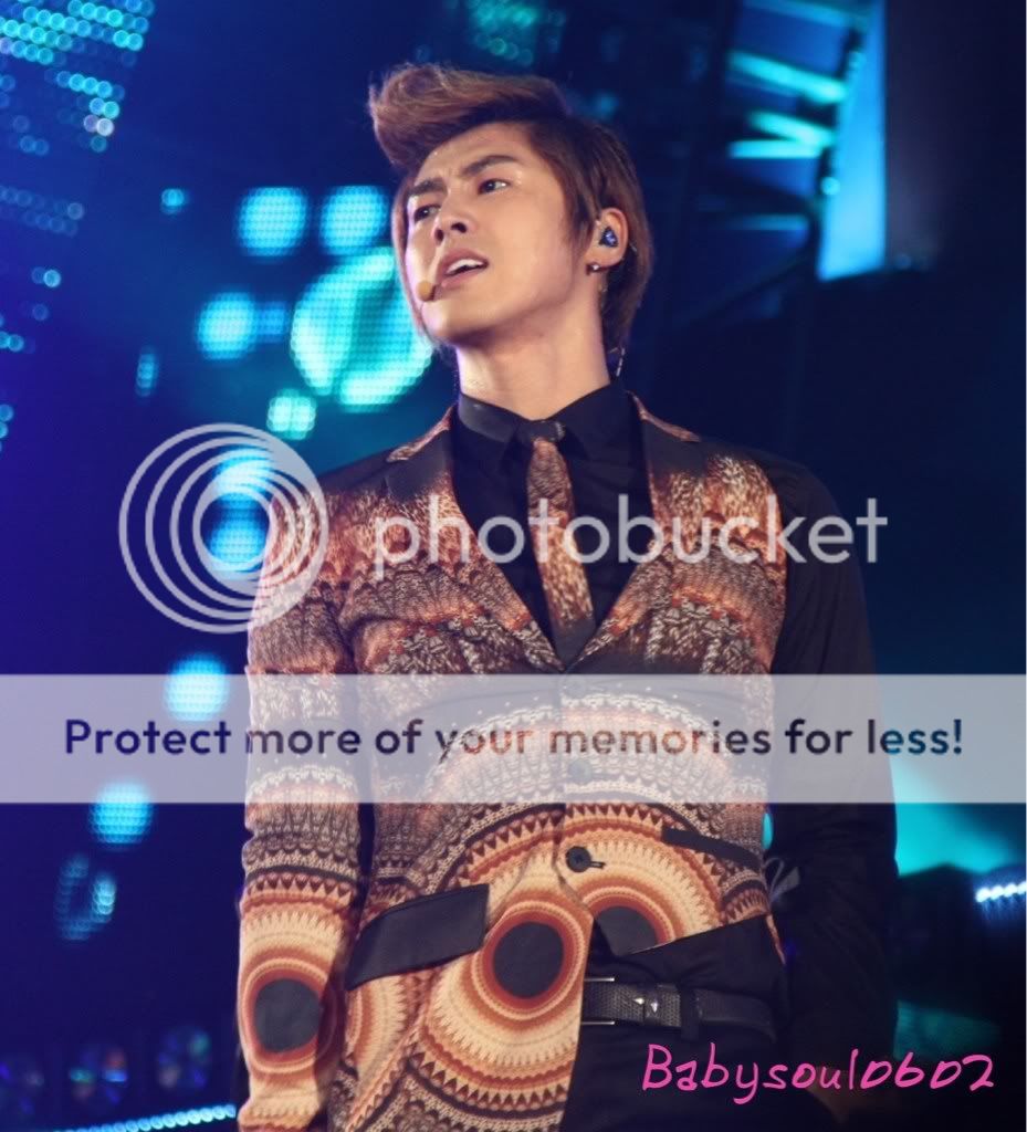 FOTOS "MBC Korean Music Wave" en Bangkok - TVXQ (07/04/2012) parte 5 A9d3fd1f4134970a293cb98f95cad1c8a6865dc6