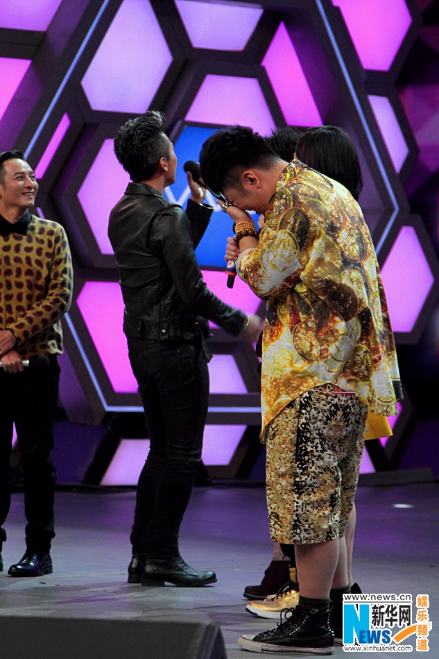 [12/11/13] บันทึกเทปรายการ Happy Camp [快乐大本营] 125769220_31n