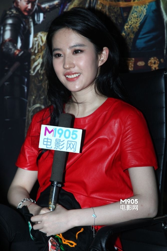 M1905 สัมภาษณ์พิเศษ หลิวอี้เฟย  20120928030511277_watermark